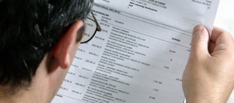 Hoffmann és Klinghammer bankszámlájáért is mi fizetünk