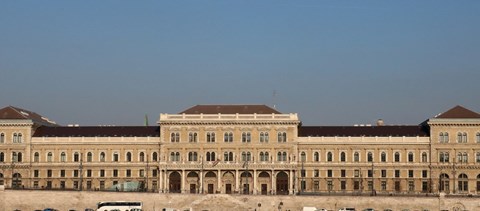 Az Orbán-rendszert kutatta Ádám Zoltán, a Corvinus kirúgott docense 