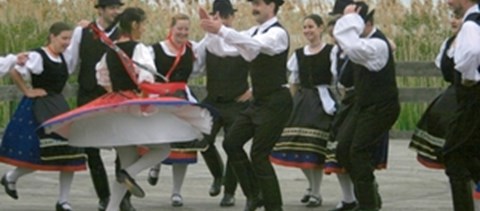 "Hej, Dunáról fúj a szél..." - be tudjátok fejezni a népdalokat? 