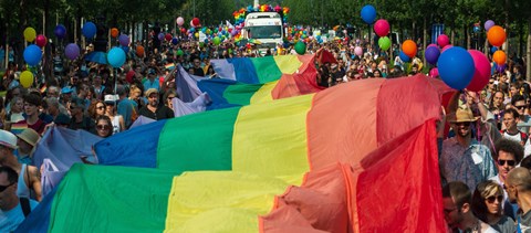 Mit kell tudni az idei Pride-ról? Közös kisokost készített a Magyar Helsinki Bizottság, a TASZ és az Utcajogász