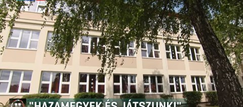 Tanárok és iskolaőr jelenlétében rugdosta meg az iskolaudvaron négy lány a 10 éves kemecsei kisfiút 