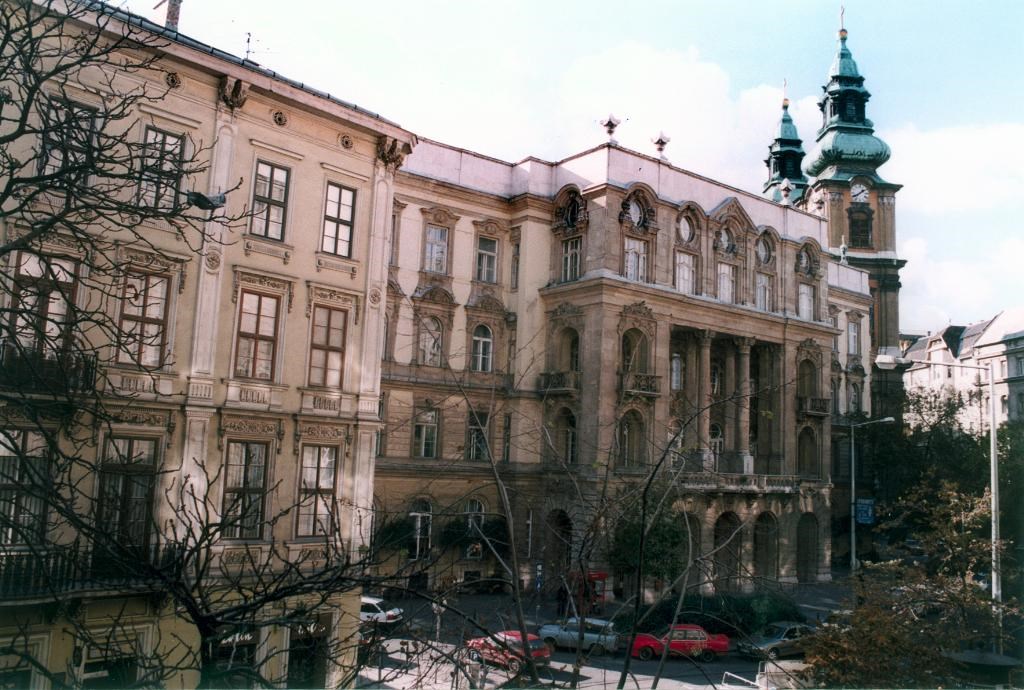 elte_epulet_1