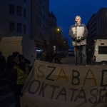 "Egy másodpercre sem bíznak meg a tanárokban, így megy ez, már hosszú évek óta"