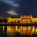 A nap képe: így nézne ki Budapest egyik legszebb egyeteme díszkivilágításban