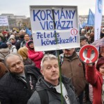 "Kormány, vigyázz! Felelés következik!" - ilyen volt a szombati pedagógustüntetés