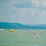 Aggasztóan gyorsan melegszik a Balaton vize, ami súlyos ökológiai következményekkel járhat
