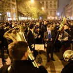 Egyházi iskolák tanárai demonstráltak Budapest belvárosában