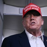 "Milyen jó az angolod, hol tanultál meg ilyen gyönyörűen beszélni?" - mondta Donald Trump az angol anyanyelvű libériai elnöknek