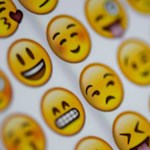 Hangulatjelektől az ikonikus szimbólumokig - így jöttek létre az emojik