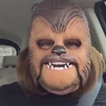 Egyetemi ösztöndíjat kapott a Chewbacca-maszkos anyuka