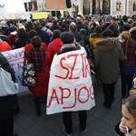 Még mindig nincs vége a pedagógussztrájknak, több iskolában újra polgári engedetlenségi akcióba kezdtek