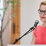 "Úgy tűnik, zavarja őket, hogy kiállunk a gyermekeink mellett" - reagált Balatoni Katalin a PDSZ fenyegetésére