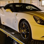 Un Ferrari California robado apareció en Csanádpalota