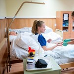 Nyolc helyett öt félév alatt szerezhetnek ápolói diplomát a technikumból érkezők a győri egyetemen