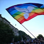 Bár a Pázmány szerint a pszichológus oktatók megszegték a szabályokat, nem áll szándékukban elbocsátani őket 