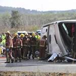 Kiderült, mi okozta a tegnapi buszbalesetet Spanyolországban