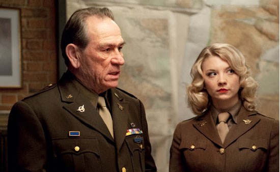 Shake Tommy Lee Jones Vissza Ter Es Douglas Mcarthur Tabornokot Kelti Eletre Hvg Hu