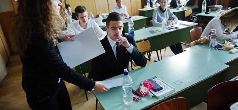 Gráfok, függvények, halmazok: ilyen feladatokat kaptak a diákok a középszintű matekérettségin