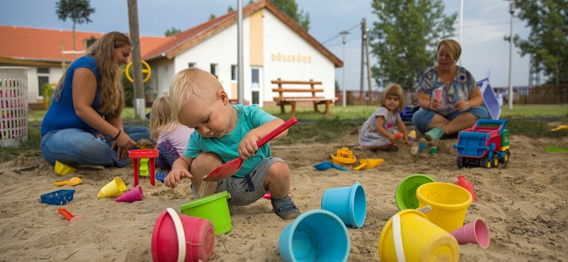 Már csak két hetetek van igényelni a havi 40 ezer forintos bölcsődei támogatást