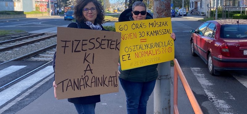 Orosz Anna szülői transzparenst vitt a parlamentbe, megvonták tőle a szót