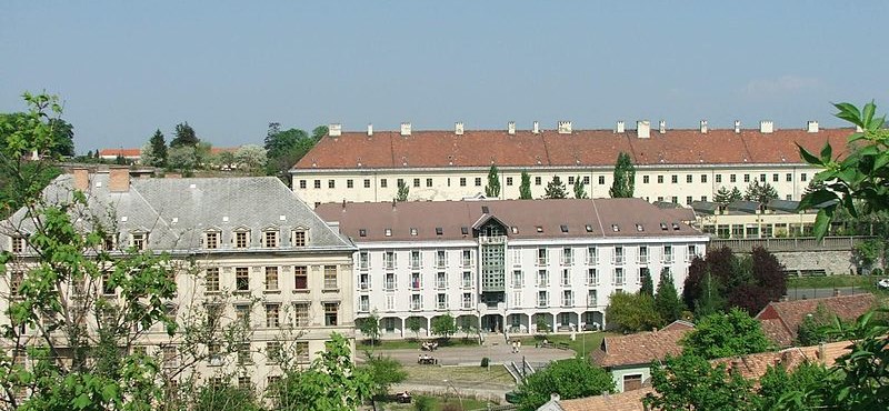 Megszűnik a Pázmány esztergomi kara, a bölcsészkar részeként működik tovább