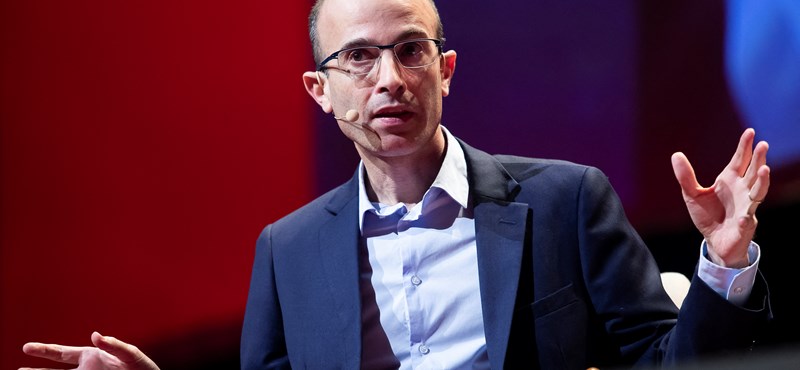 Yuval Noah Harari: a Biblia sincs betiltva és nem kell befóliázni a könyvesboltokban