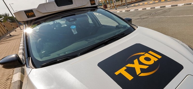 Taxis autónomos lanzados en Abu Dhabi