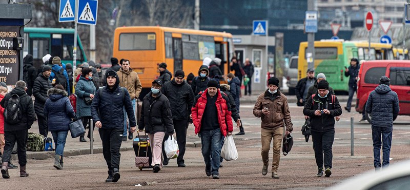 Távoktatásra állnak át az ukrán iskolák