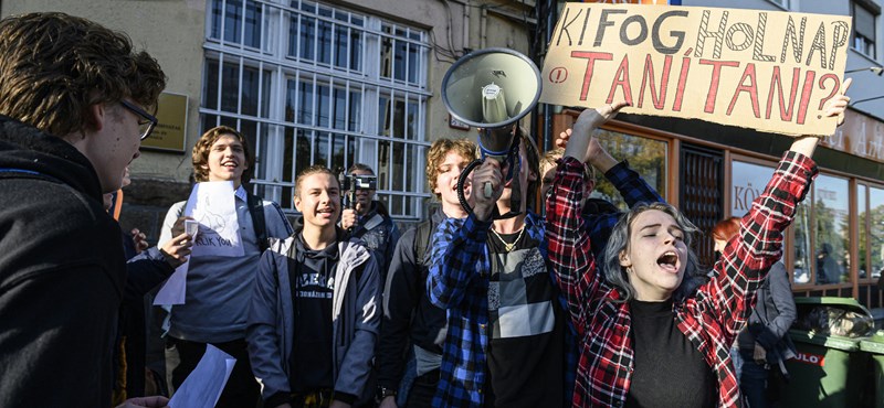 Anglia, Portugália, Skócia - egymás után jelentenek be a sztrájkot az elégedetlen tanárok Európa-szerte