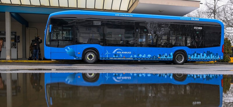Nagyon szenved a Volánbusz az új Mercedes elektromos buszaival
