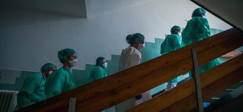RTL: el gobierno ha presentado un aumento salarial de un cuarto de millón para las enfermeras con más años de servicio
