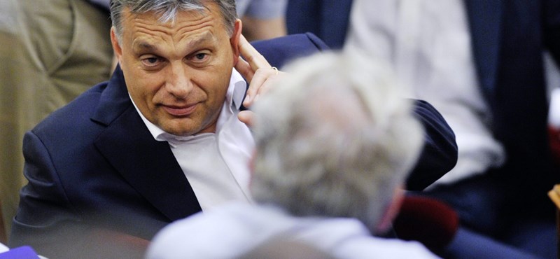 Orbán: minden egyetemistának fizetnie kell a diplomáért