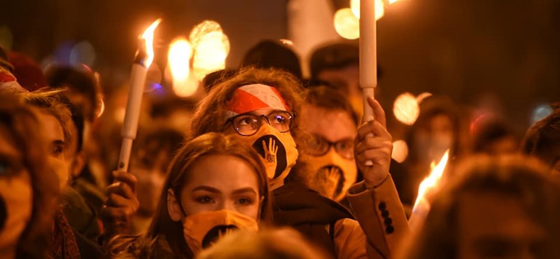 Folytatják a sztrájkot az SZFE dolgozói