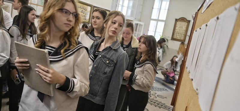 Mindjárt kezdődik a matekérettségi, kövessétek velünk ma is percről percre az Eduline-on