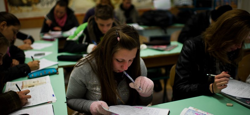 Újabb iskolákat zártak be a hideg miatt Borsodban