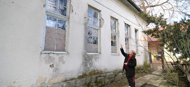 Továbbra is életveszélyes a tarnazsadányi iskola, nincs forrás a felújításra