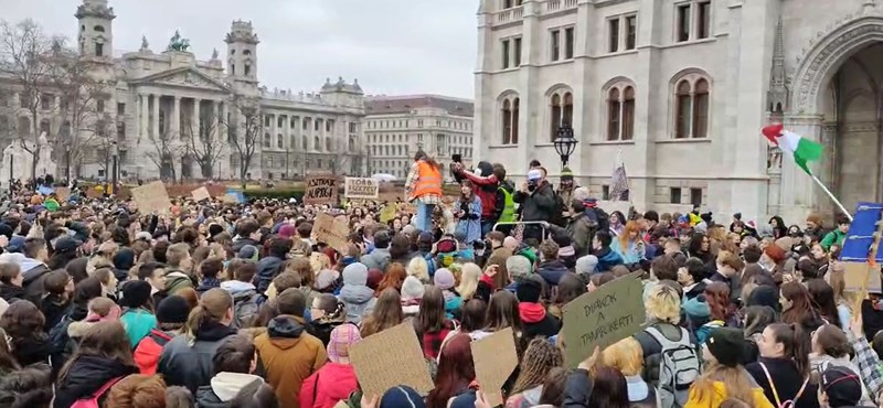 Diákok szerveznek tanévnyitó tüntetést szeptembert 2-ra