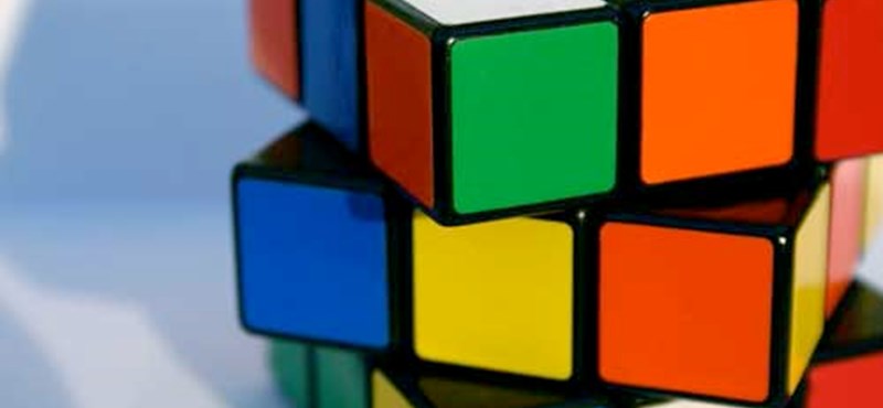 Ezt üzeni a születésnapos Rubik Ernő az egyetemistáknak