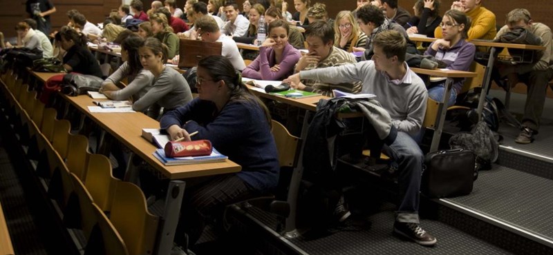 Ennyit kell fizetni 2012 szeptemberétől a legnépszerűbb mesterszakokért