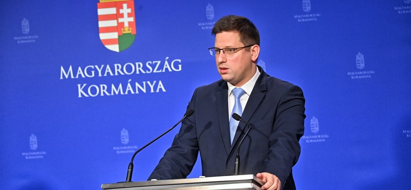 Gulyás Gergely "három év alatt legalább 30 százalékos" tanári béremelésről beszélt