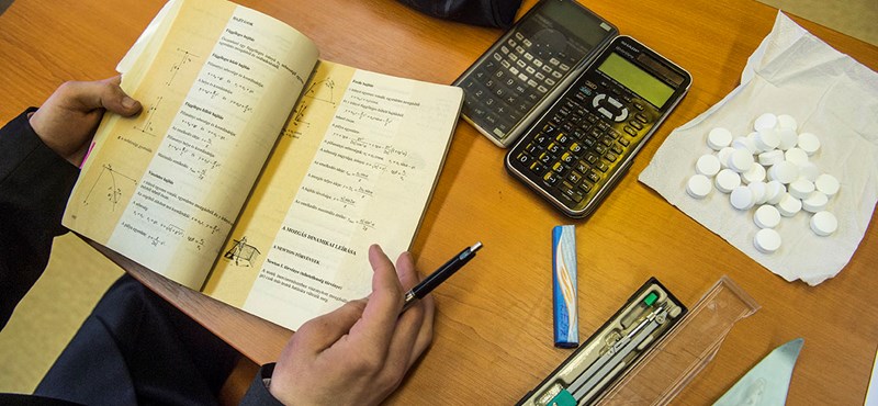 Logaritmus, valószínűségszámítás, függvények - ilyen feladatokat kaptak a diákok a matekérettségin