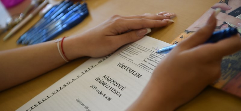 Itt vannak az őszi érettségi feladatsorai és megoldásai: minden vizsga egy helyen