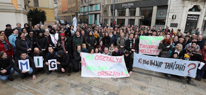 Futótűzként terjed a polgári engedetlenség, több száz tanár tiltakozik a sztrájkrendelet ellen