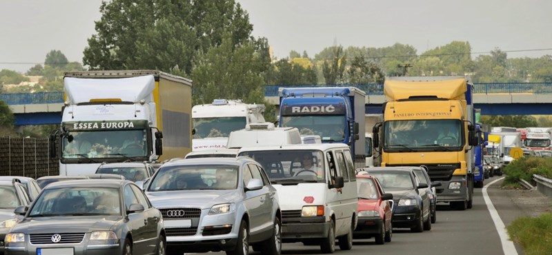 Itt a feketeleves: van, ahol több százezer forintba kerül  a jogsi megszerzése