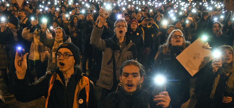 A fideszes szavazók nagy többsége szerint is megérdemlik a béremelést a pedagógusok