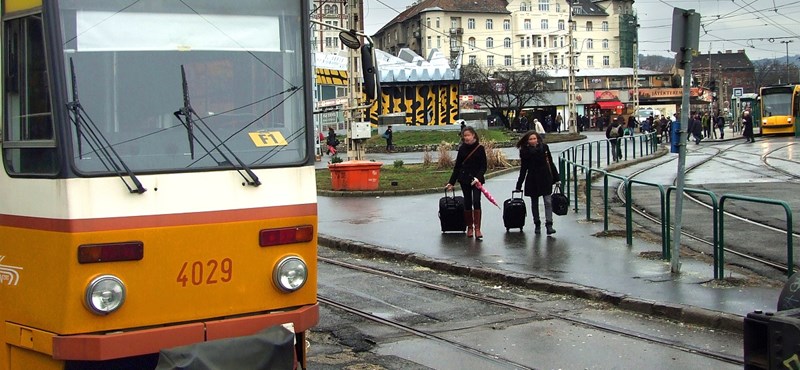 Változik a közlekedés Budapesten: vizsgák utáni sörözéseknél érdemes figyelni