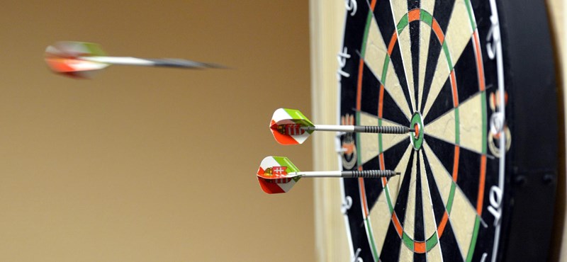 Tananyag lehet a darts az iskolákban