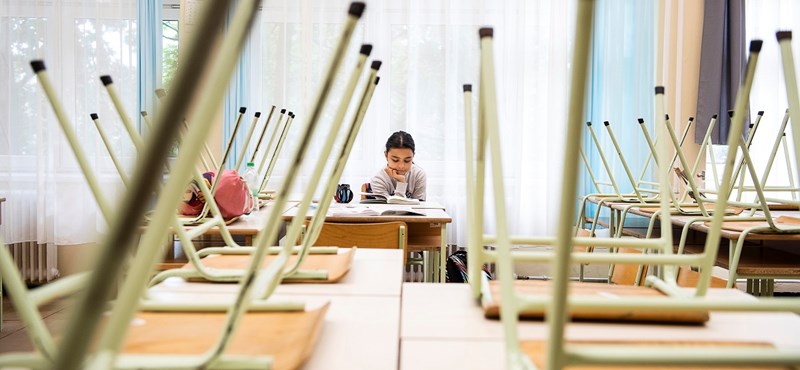 Megújított sztrájkkövetelésekkel "ünnepli" a magyar közoktatás napját a Pedagógusok Szakszervezete 