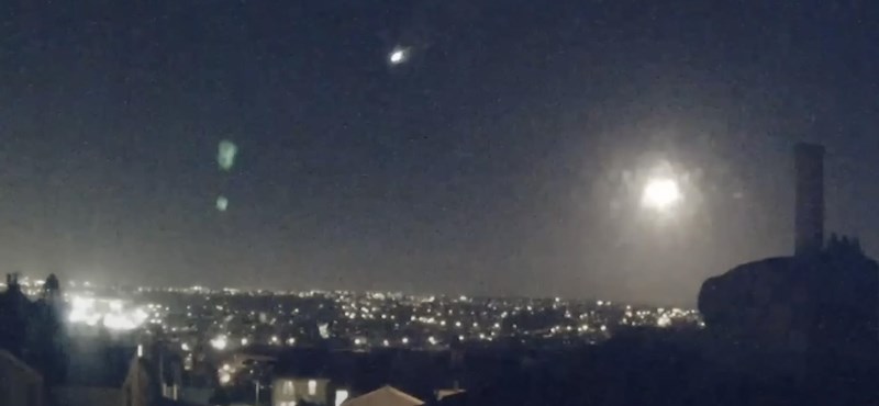 A meteor passed over the UK, and the fireball has been recorded in many videos