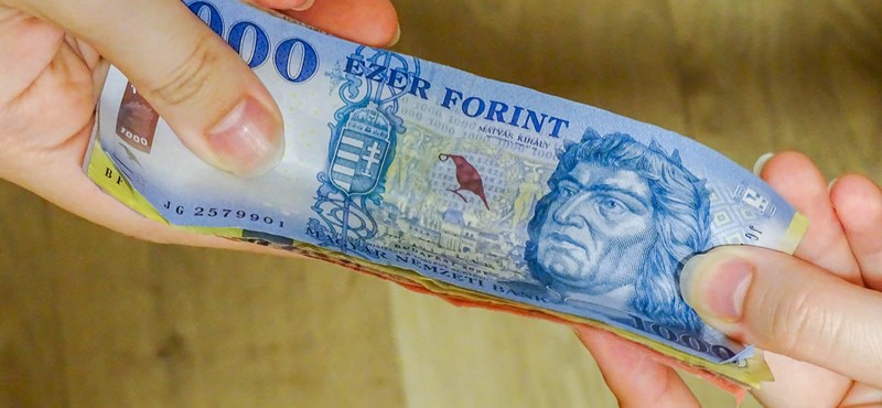 The forint recovered slightly from the Ministry of National Economy's slap